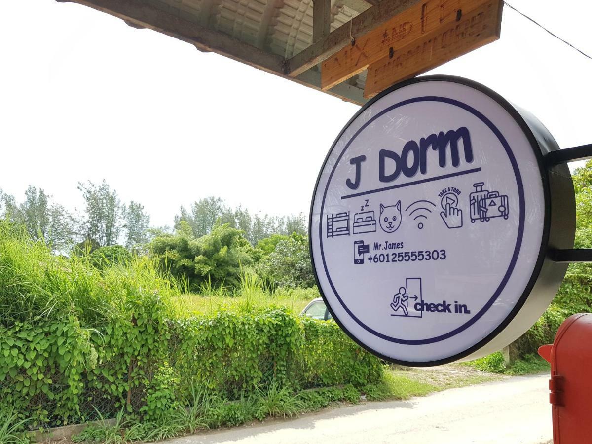 J Dorm Hostel Pantai Cenang  Luaran gambar